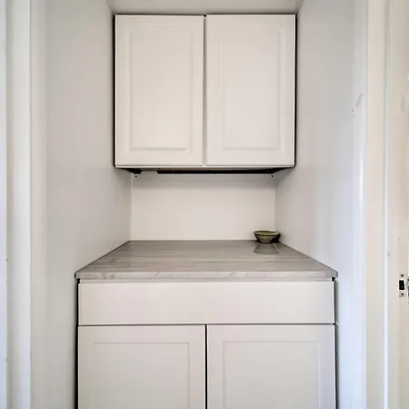 Modern City Condo Close To Downtown Phoenix!-2
